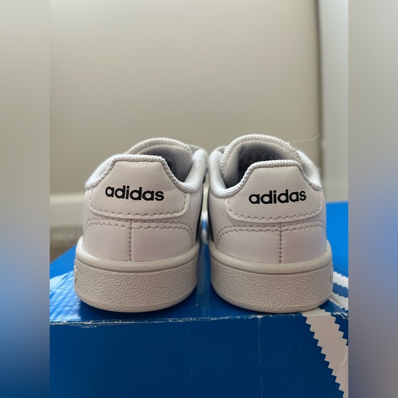 Adidas Grand Court Shoe - Picture 5 of 7